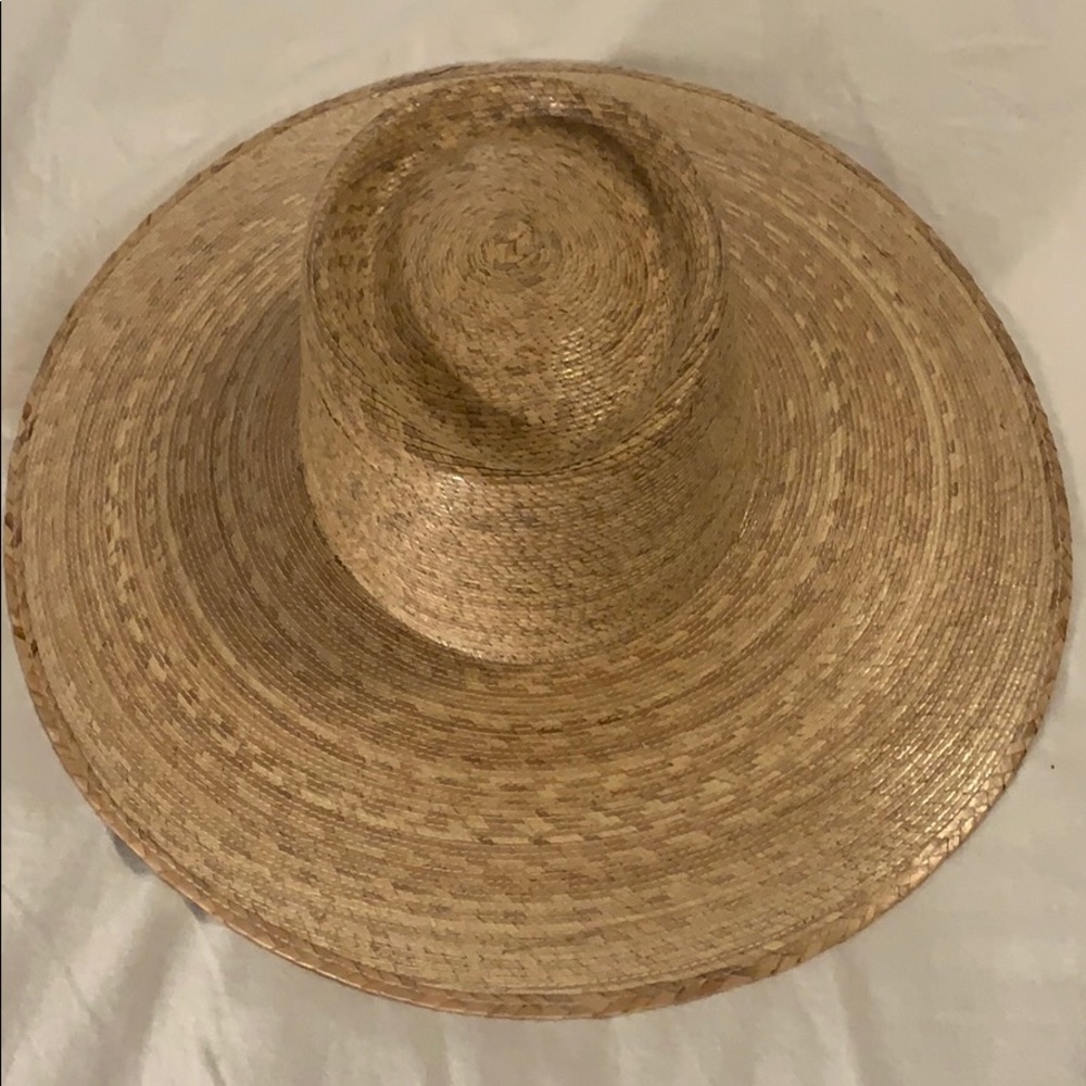 Lack of color Hat